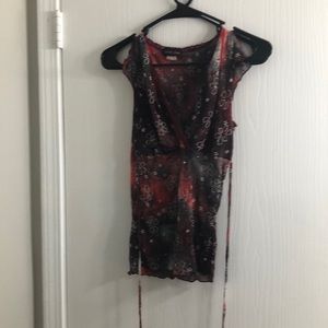 Floral red and gray top